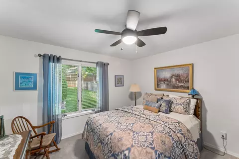 Bedroom - 852 E Turnbridge St, Springfield, MO 65810 photo 3 of 4