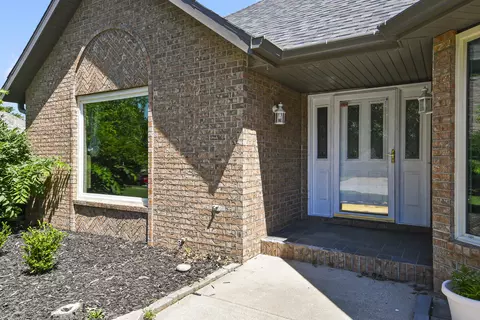 Exterior - 3351 W Driftwood Ct, Springfield, MO 65807 photo 3 of 6
