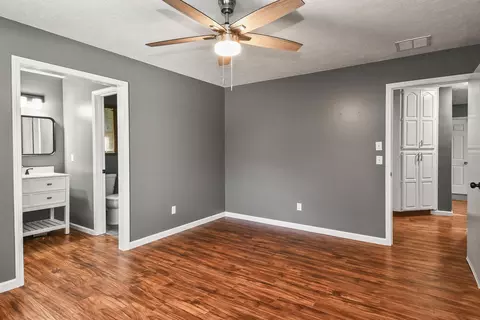 Bedroom - 3351 W Driftwood Ct, Springfield, MO 65807 photo 4 of 9