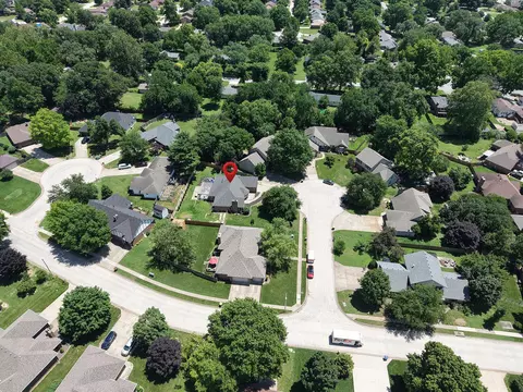 View/Area - 3351 W Driftwood Ct, Springfield, MO 65807 photo 2 of 3