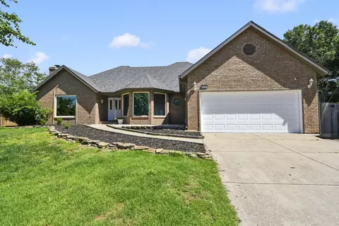 3351 W Driftwood Ct, Springfield, MO 65807
