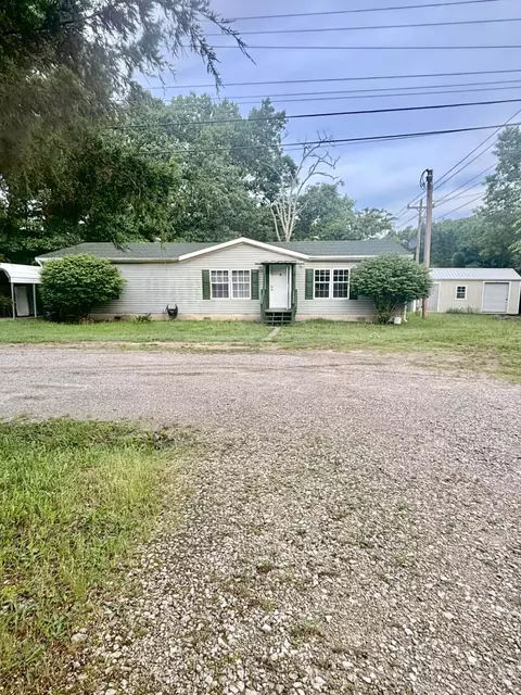 2042 Longview Rd, Merriam Woods, MO 65740