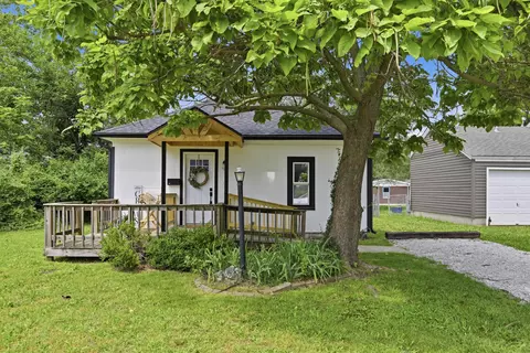 118 Mc Connell Ave, Joplin, MO 64801