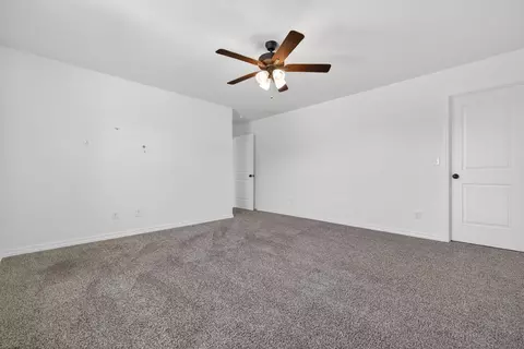 Bedroom - 752 E Gallup Hill Rd, Nixa, MO 65714 photo 3 of 5