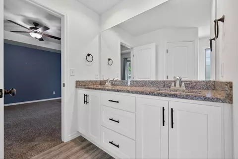 Entry Way - 752 E Gallup Hill Rd, Nixa, MO 65714 photo 6 of 6