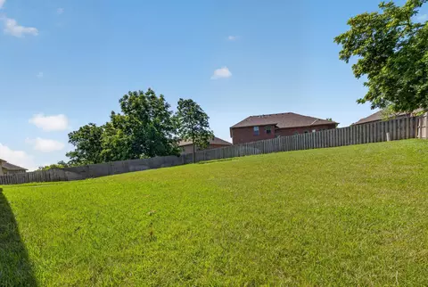 Exterior - 752 E Gallup Hill Rd, Nixa, MO 65714 photo 4 of 6