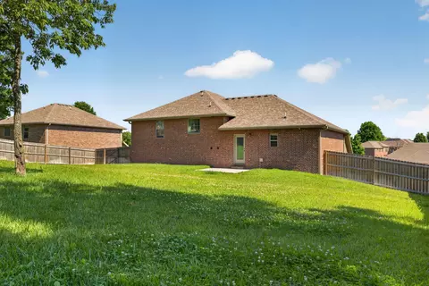 Exterior - 752 E Gallup Hill Rd, Nixa, MO 65714 photo 5 of 6