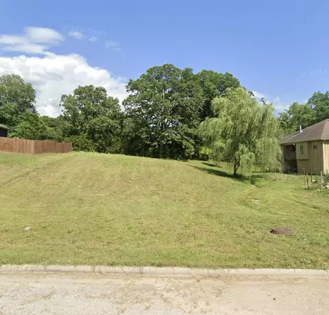 970 S S 21st Ave, Ozark, MO 65721