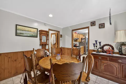 Dining - 613 W Hubble Dr, Marshfield, MO 65706 photo 1 of 3
