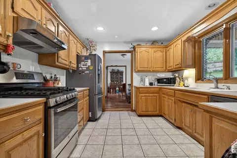 Kitchen - 613 W Hubble Dr, Marshfield, MO 65706 photo 2 of 3