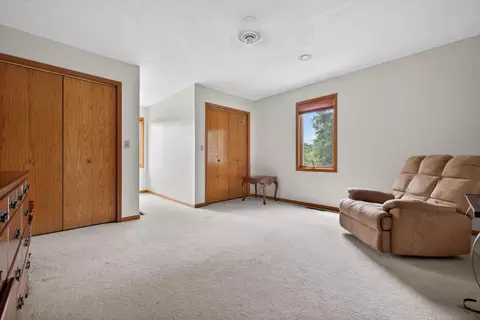 Bedroom - 613 W Hubble Dr, Marshfield, MO 65706 photo 5 of 6