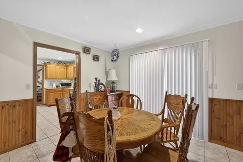 Dining - 613 W Hubble Dr, Marshfield, MO 65706 photo 2 of 3