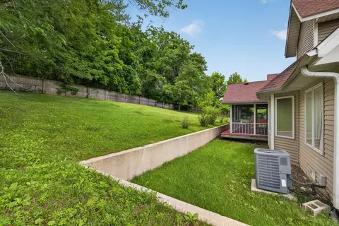Exterior - 613 W Hubble Dr, Marshfield, MO 65706 photo 8 of 10