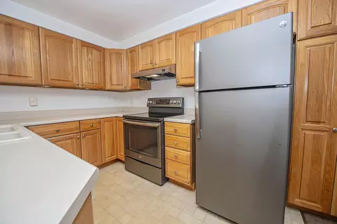 Kitchen - 744 S Pickwick Ave, Springfield, MO 65802 photo 2 of 4