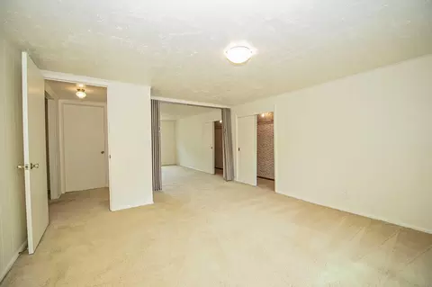 Bedroom - 744 S Pickwick Ave, Springfield, MO 65802 photo 4 of 7