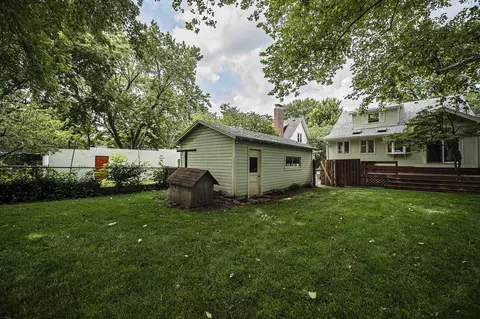 Exterior - 744 S Pickwick Ave, Springfield, MO 65802 photo 4 of 8