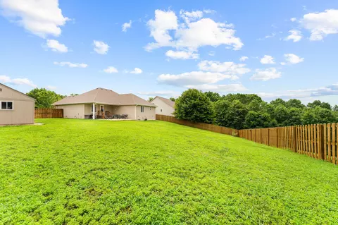 Exterior - 106 Southview Dr, Branson, MO 65616 photo 8 of 8