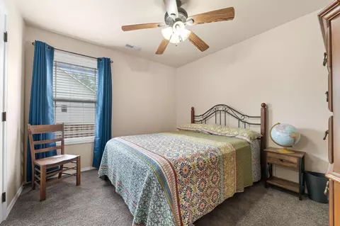 Bedroom - 106 Southview Dr, Branson, MO 65616 photo 2 of 5