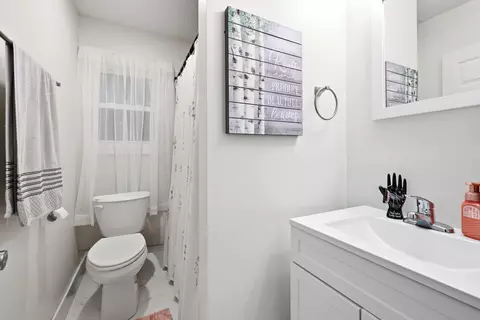 Bath - 2448 N Ramsey Ave, Springfield, MO 65803 photo 1 of 1
