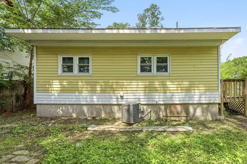 Exterior - 2448 N Ramsey Ave, Springfield, MO 65803 photo 4 of 6