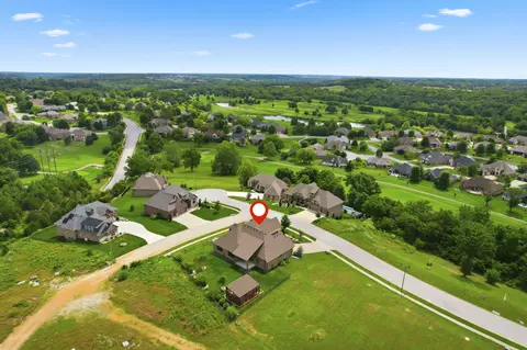 View/Area - 3215 W Bluffview St, Springfield, MO 65810 photo 4 of 4