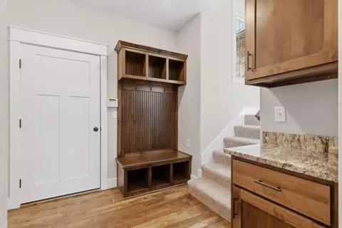 Entry Way - 3215 W Bluffview St, Springfield, MO 65810 photo 4 of 5