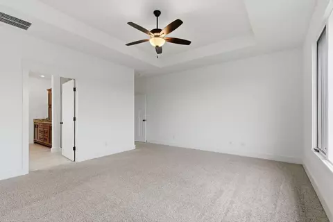 Bedroom - 3215 W Bluffview St, Springfield, MO 65810 photo 3 of 5