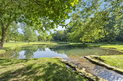 View/Area - 1646 W Caleb Ct, Springfield, MO 65810 photo 7 of 18