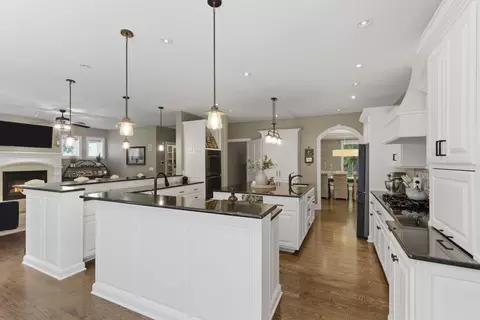 Kitchen - 1646 W Caleb Ct, Springfield, MO 65810 photo 1 of 5