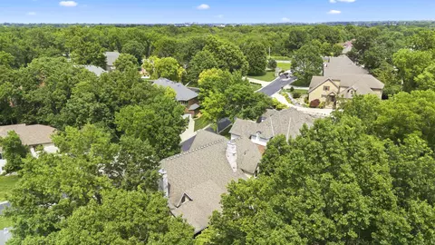 View/Area - 1646 W Caleb Ct, Springfield, MO 65810 photo 1 of 18