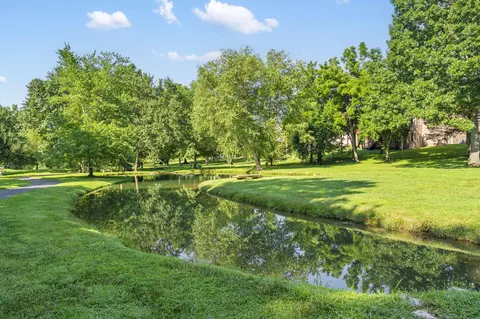 View/Area - 1646 W Caleb Ct, Springfield, MO 65810 photo 6 of 18