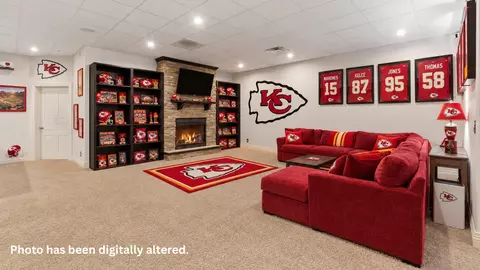 Living - 1646 W Caleb Ct, Springfield, MO 65810 photo 8 of 8