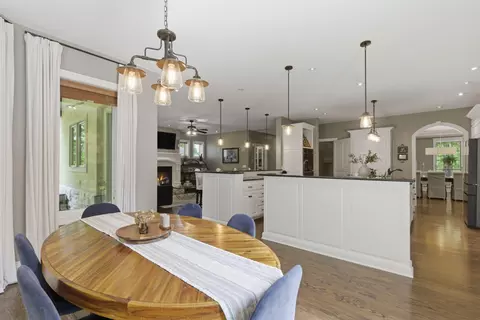 Dining - 1646 W Caleb Ct, Springfield, MO 65810 photo 3 of 3
