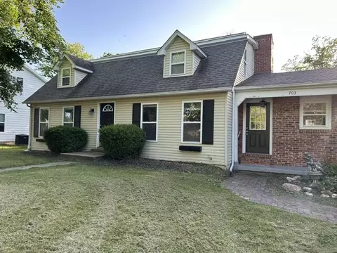 703 N 6th Ave, Ozark, MO 65721