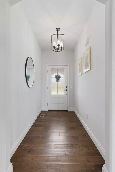 Entry Way - 1000 E Tipperary Ct, Nixa, MO 65714 photo 1 of 3