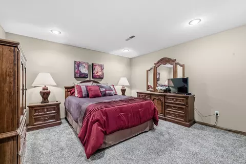Bedroom - 4726 S Bellhurst Ave, Springfield, MO 65804 photo 3 of 4