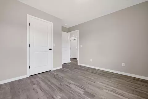 Bedroom - 422 Beavertail Rd, Ash Grove, MO 65604 photo 4 of 4