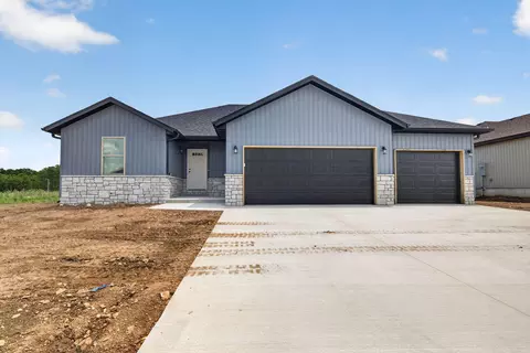 Exterior - 422 Beavertail Rd, Ash Grove, MO 65604 photo 1 of 3