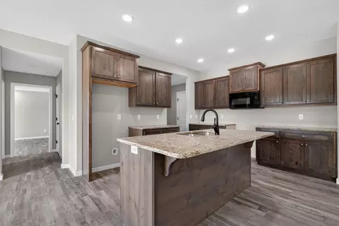 Entry Way - 422 Beavertail Rd, Ash Grove, MO 65604 photo 2 of 3