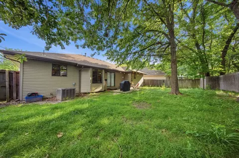Exterior - 3527 W Sagamont St, Springfield, MO 65807 photo 5 of 6