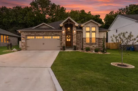 1000 S Tara Way, Ozark, MO 65721