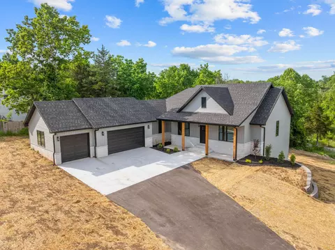 Exterior - 654 Walkington Ln, Branson, MO 65616 photo 6 of 6