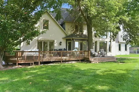 Exterior - 1610 W Caleb Ct, Springfield, MO 65810 photo 10 of 15