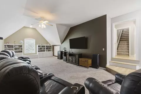Entry Way - 1610 W Caleb Ct, Springfield, MO 65810 photo 8 of 8