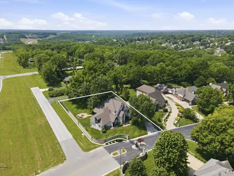 View/Area - 1610 W Caleb Ct, Springfield, MO 65810 photo 1 of 6