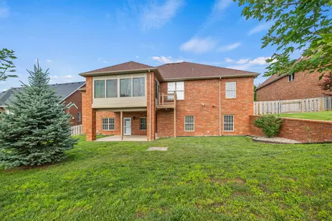 Exterior - 5904 S Nettleton Ave, Springfield, MO 65810 photo 7 of 8