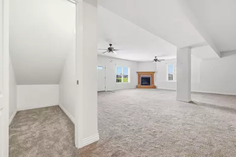Entry Way - 5904 S Nettleton Ave, Springfield, MO 65810 photo 2 of 2