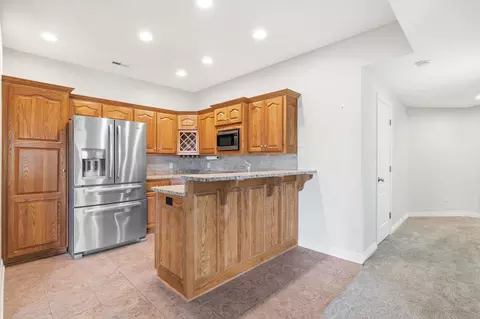 Kitchen - 5904 S Nettleton Ave, Springfield, MO 65810 photo 4 of 5
