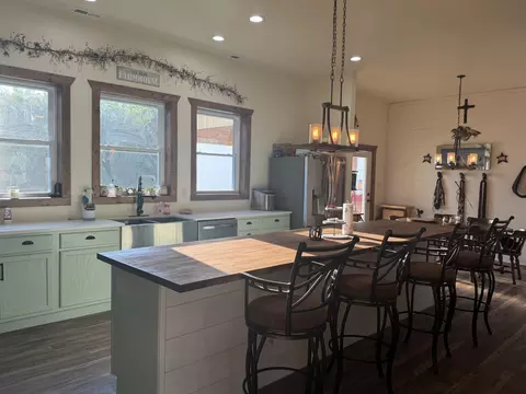 Kitchen - 574 E Dade 102, Everton, MO 65646 photo 1 of 10