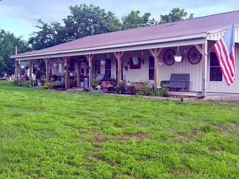 Exterior - 574 E Dade 102, Everton, MO 65646 photo 5 of 16